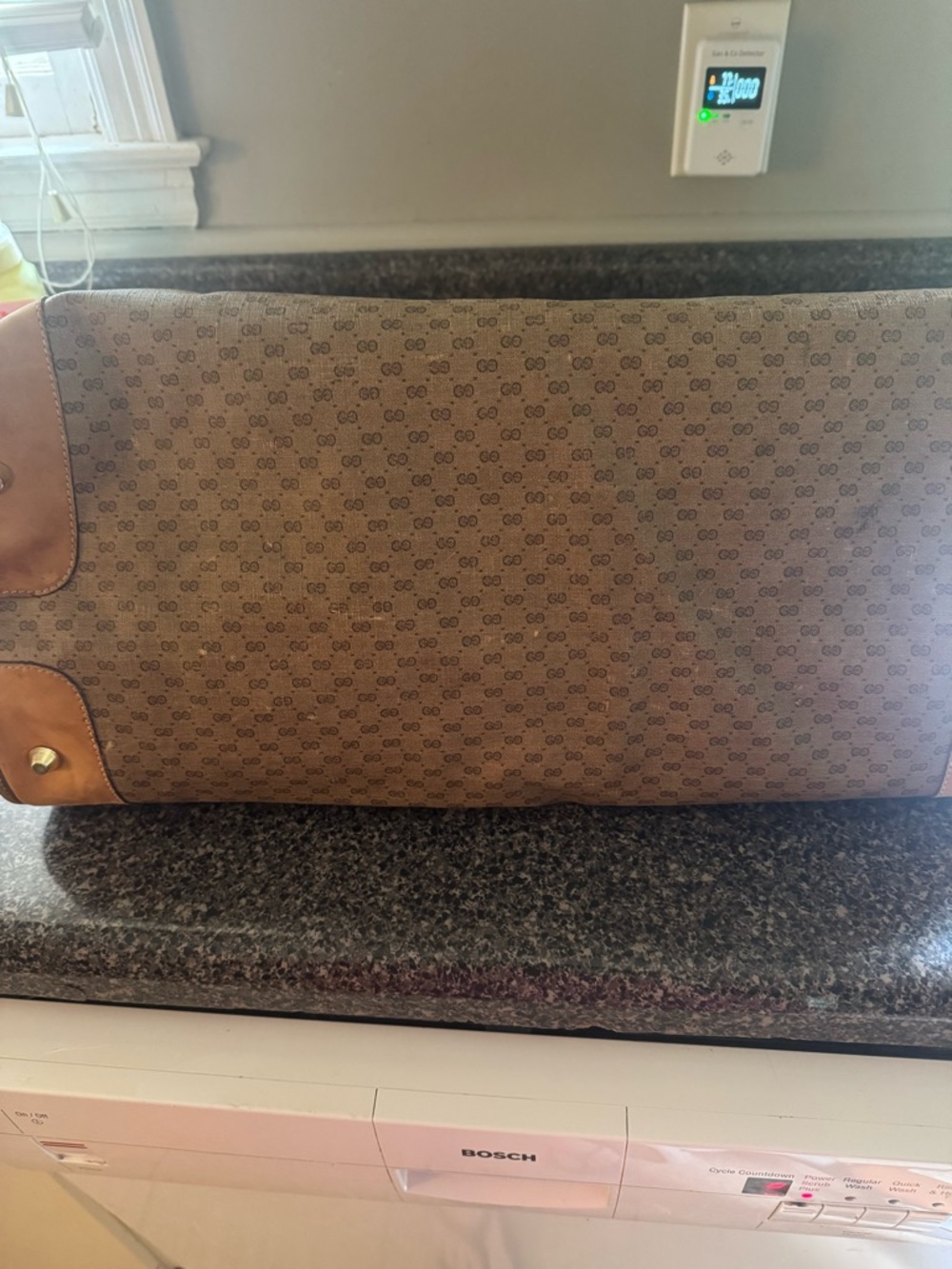 VTG Gucci Brown Monogram Travel Tote with Tan Leather Trim - Picture 9 of 16